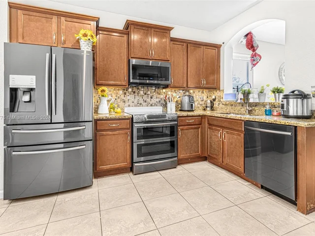 28449 SW 130th Pl, Homestead FL 33033