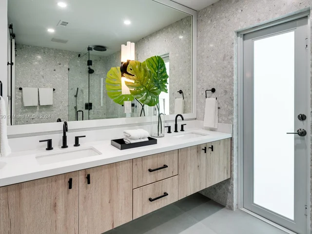 13840 SW 73rd Ave, Palmetto Bay FL 33158