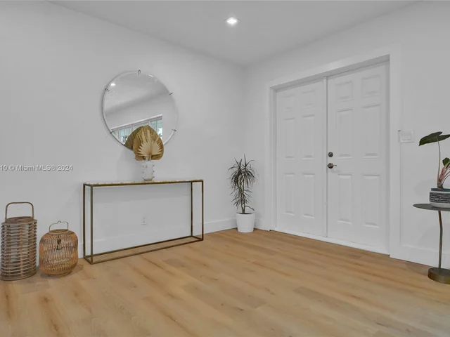 1861 NW 36th St, Oakland Park FL 33309