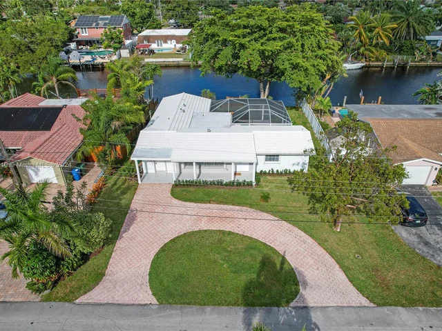 1861 NW 36th St, Oakland Park FL 33309