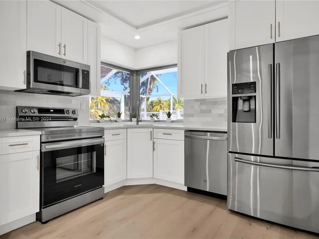 1861 NW 36th St, Oakland Park FL 33309