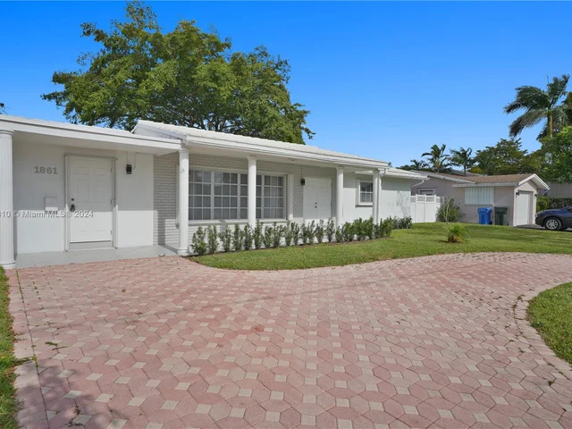 1861 NW 36th St, Oakland Park FL 33309