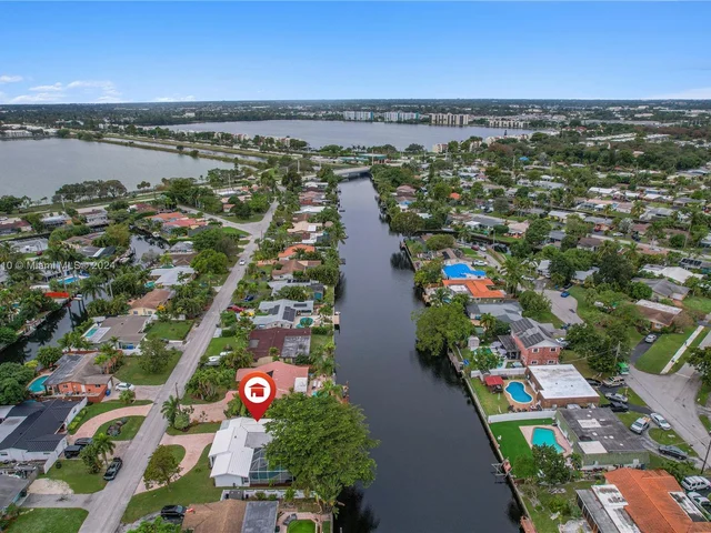 1861 NW 36th St, Oakland Park FL 33309