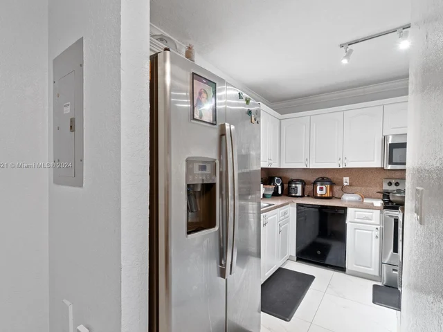 10684 NW 87th Ct # 10684, Hialeah Gardens FL 33018