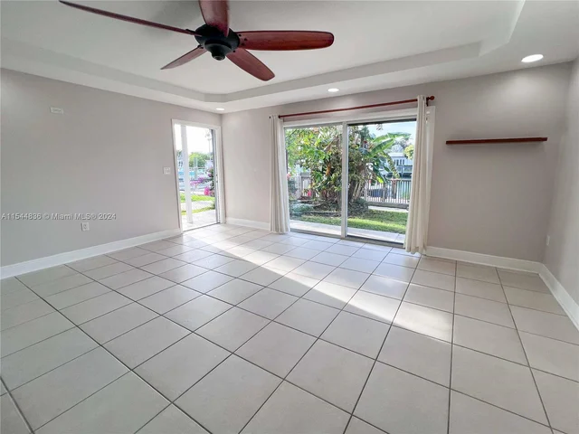 2033 Calais Dr # 5, Miami Beach FL 33141