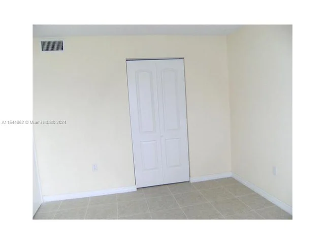 1740 NW N River Dr # 521, Miami FL 33125