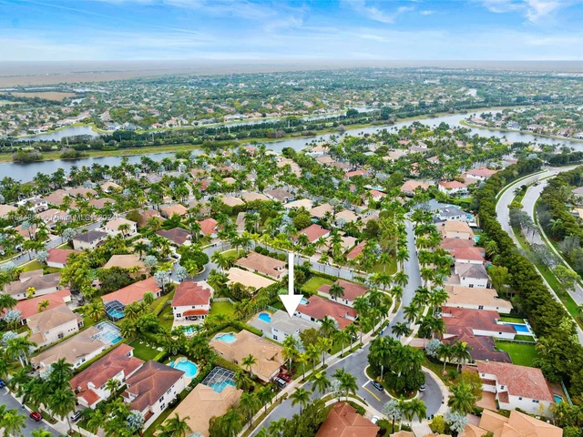 2012 Harbor View Cir, Weston FL 33327