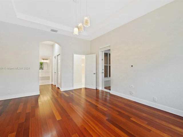 2012 Harbor View Cir, Weston FL 33327