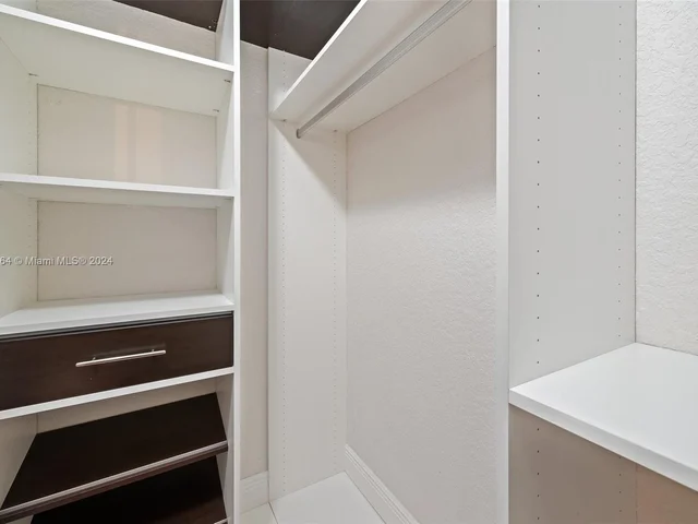 2012 Harbor View Cir, Weston FL 33327