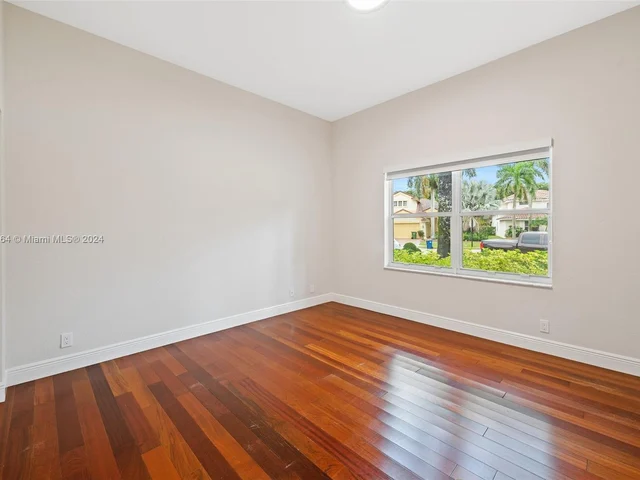 2012 Harbor View Cir, Weston FL 33327