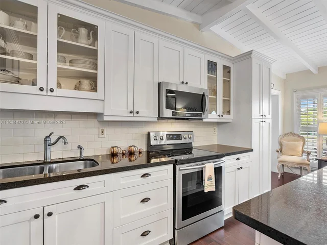 5558 SW 89th Pl, Miami FL 33165