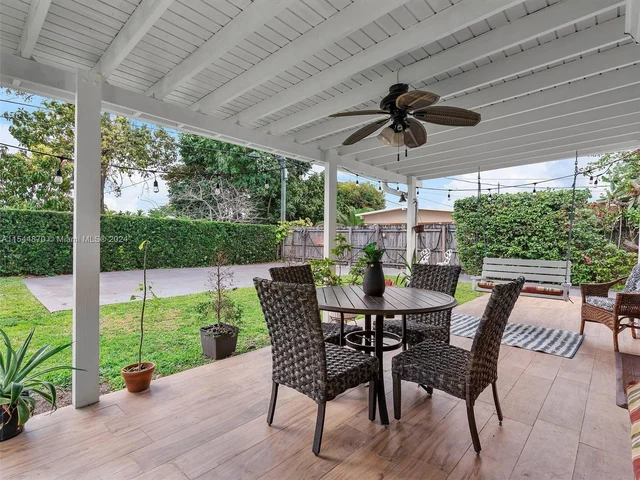 5558 SW 89th Pl, Miami FL 33165