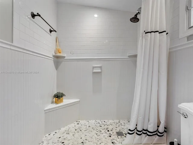 5558 SW 89th Pl, Miami FL 33165