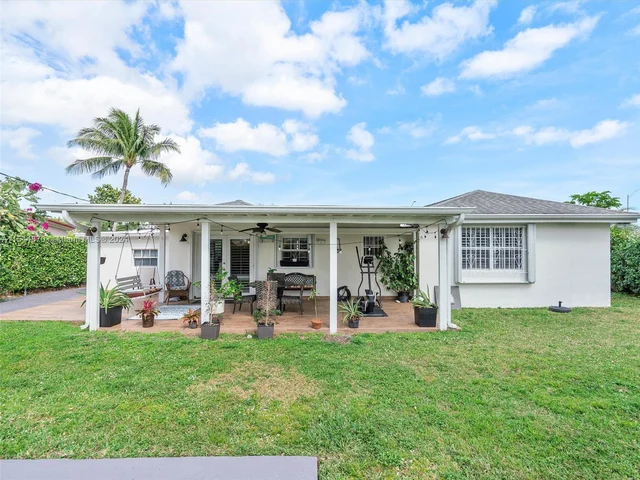 5558 SW 89th Pl, Miami FL 33165