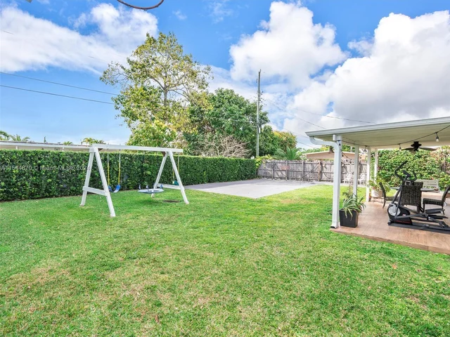 5558 SW 89th Pl, Miami FL 33165