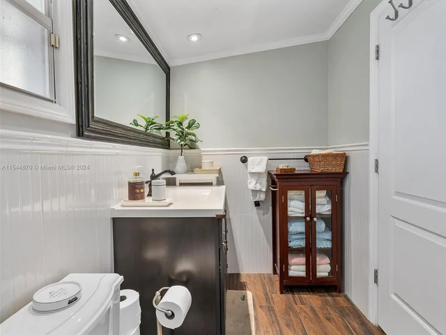 5558 SW 89th Pl, Miami FL 33165