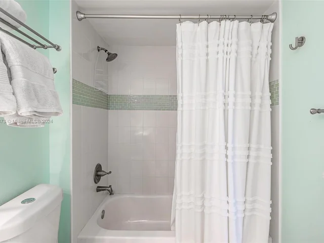 780 NE 69th St # 1010, Miami FL 33138