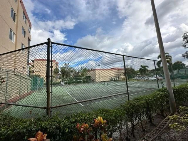 403 NW 68th Ave # 309, Plantation FL 33317