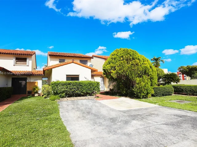 1611 SW 124th Place Concourse, Miami FL 33175