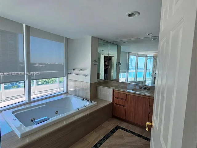 1643 Brickell Ave # 1002, Miami FL 33129