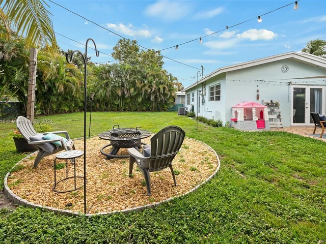 205 S 57th Ter, Hollywood FL 33023