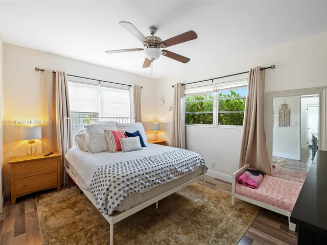 205 S 57th Ter, Hollywood FL 33023