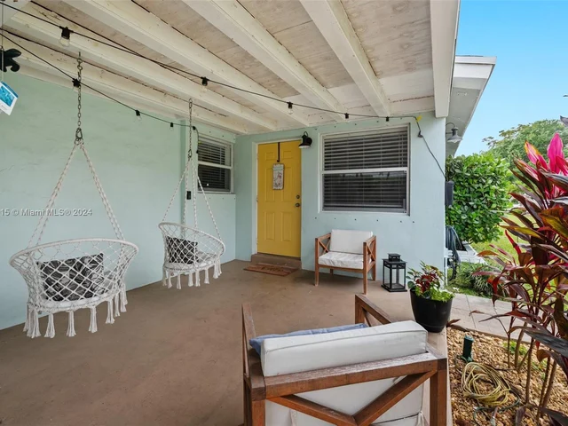 205 S 57th Ter, Hollywood FL 33023