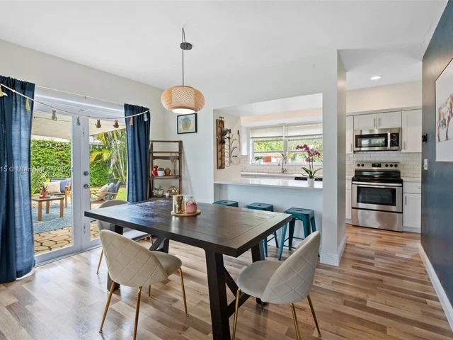 205 S 57th Ter, Hollywood FL 33023