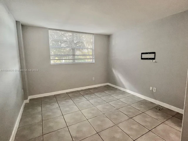 750 NE 64th St # B201, Miami FL 33138