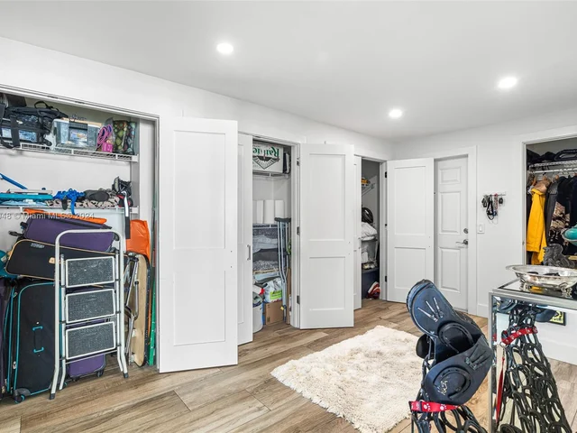 3100 NE 48th St # 312, Fort Lauderdale FL 33308