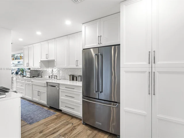 3100 NE 48th St # 312, Fort Lauderdale FL 33308