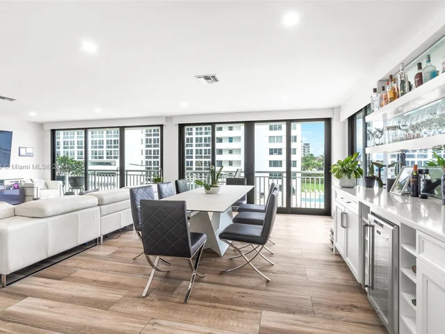 3100 NE 48th St # 312, Fort Lauderdale FL 33308