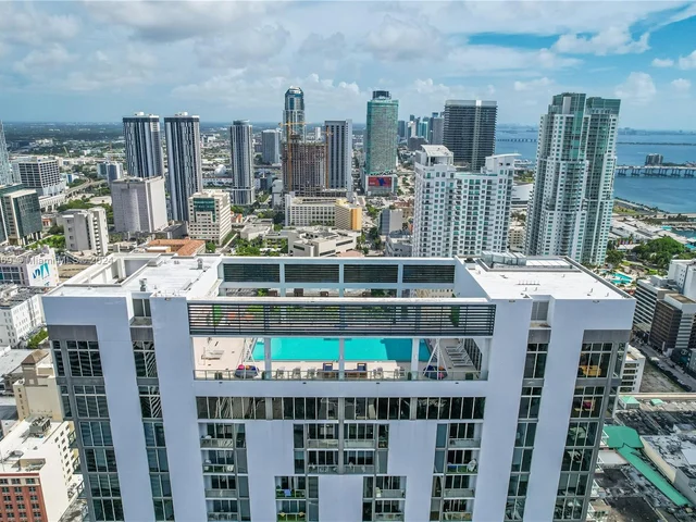 151 SE 1st St # 3203, Miami FL 33131