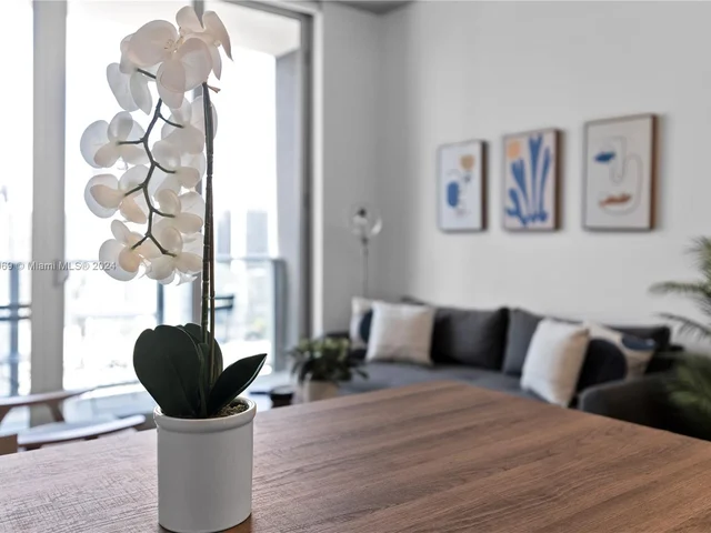 151 SE 1st St # 3203, Miami FL 33131