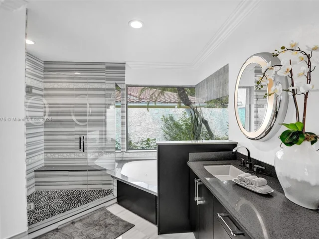 375 Alexandra Cir # 375, Weston FL 33326