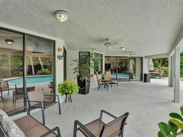 375 Alexandra Cir # 375, Weston FL 33326