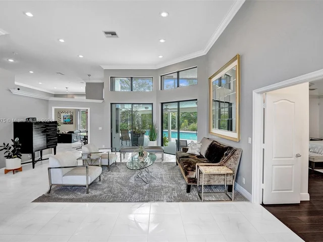 375 Alexandra Cir # 375, Weston FL 33326