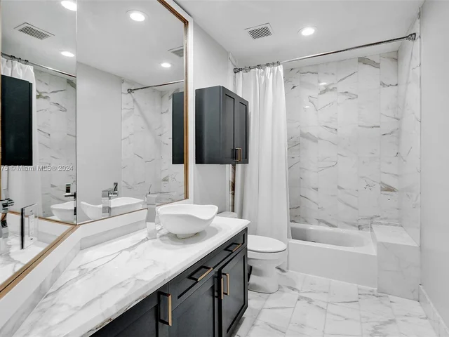 375 Alexandra Cir # 375, Weston FL 33326