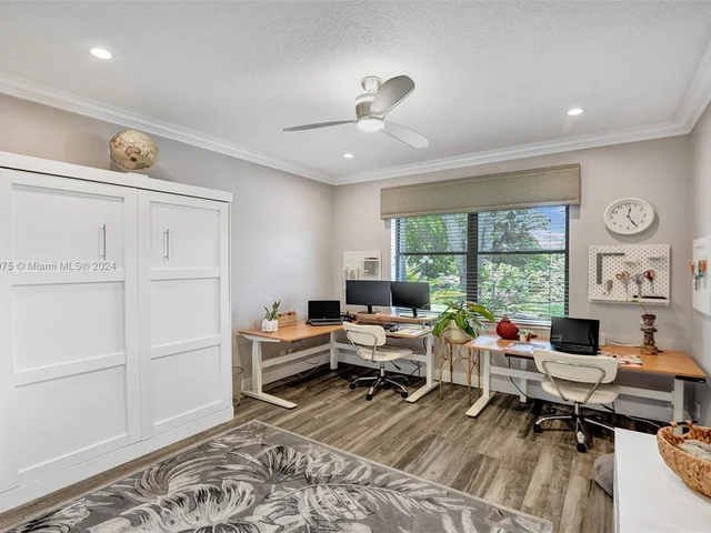 375 Alexandra Cir # 375, Weston FL 33326