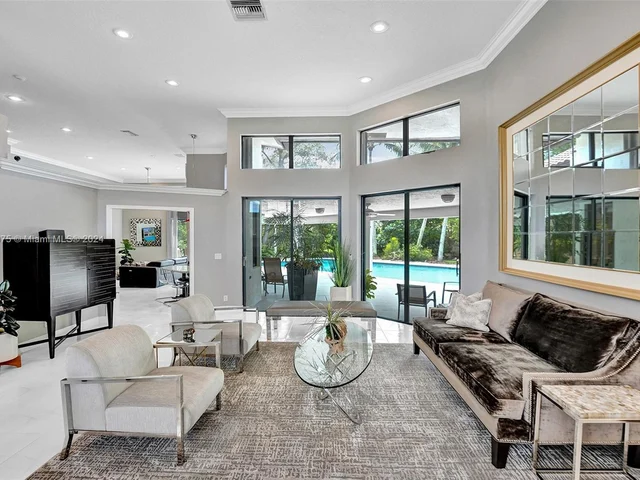 375 Alexandra Cir # 375, Weston FL 33326