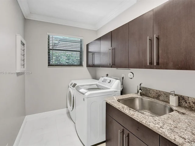 375 Alexandra Cir # 375, Weston FL 33326