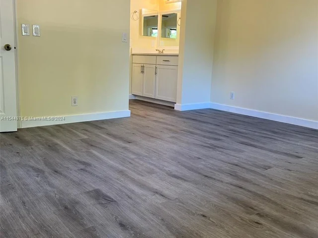 7 Via De Casas Sur # 202, Boynton Beach FL 33426