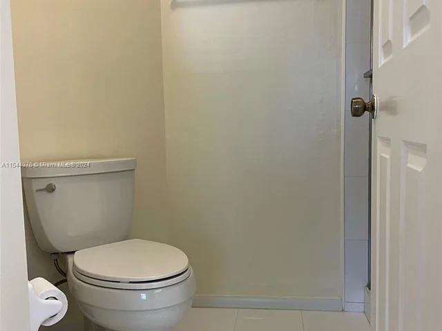 7 Via De Casas Sur # 202, Boynton Beach FL 33426