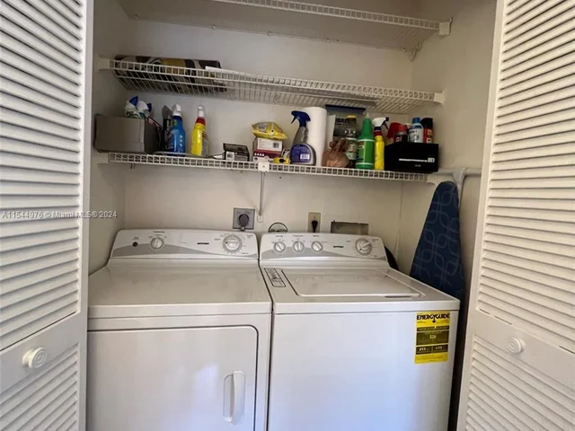 7 Via De Casas Sur # 202, Boynton Beach FL 33426