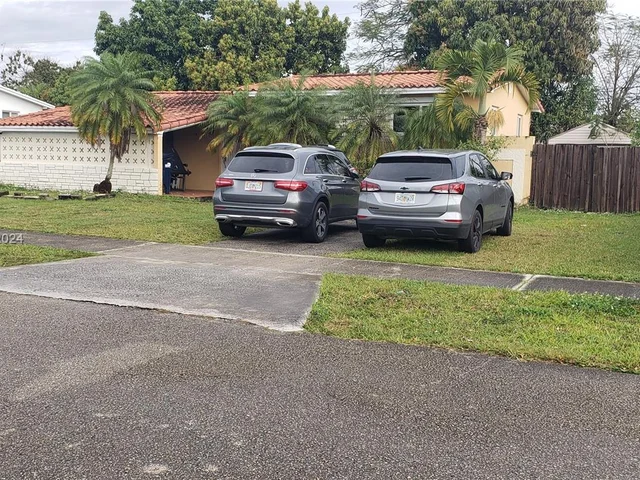 7931 SW 15th St, Miami FL 33144