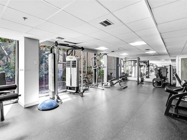 540 Brickell Key Dr # 1016, Miami FL 33131