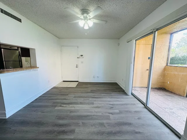 8471 SW 5th St # 107, Pembroke Pines FL 33025