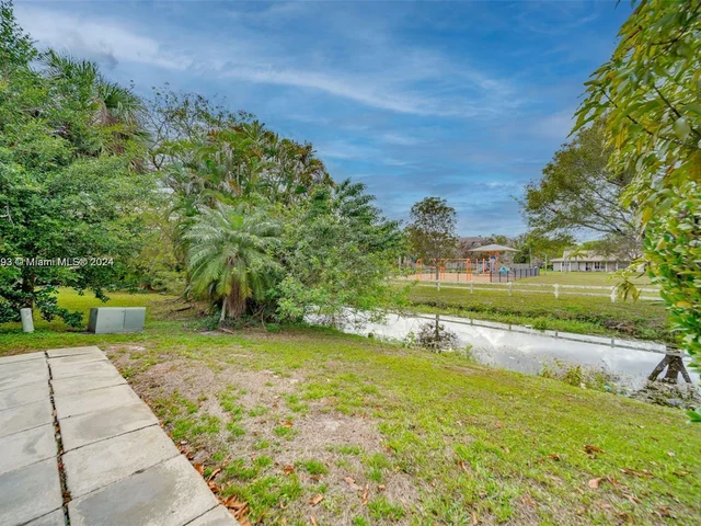 11640 NW 39th St # 1, Coral Springs FL 33065