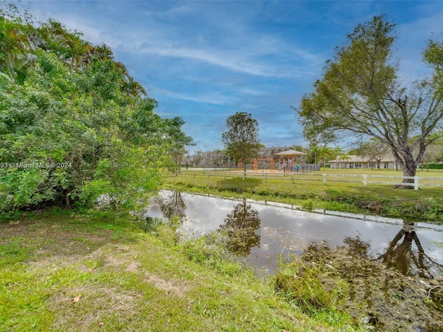 11640 NW 39th St # 1, Coral Springs FL 33065