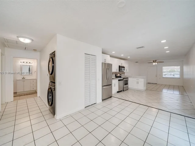 11640 NW 39th St # 1, Coral Springs FL 33065